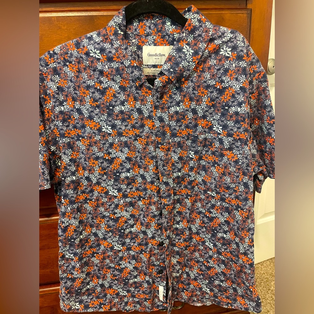 Men’s paisley button down